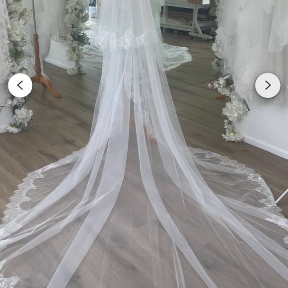 Brand New Bridal Wedding Veil Chapel/Cathedral Length with Blusher
